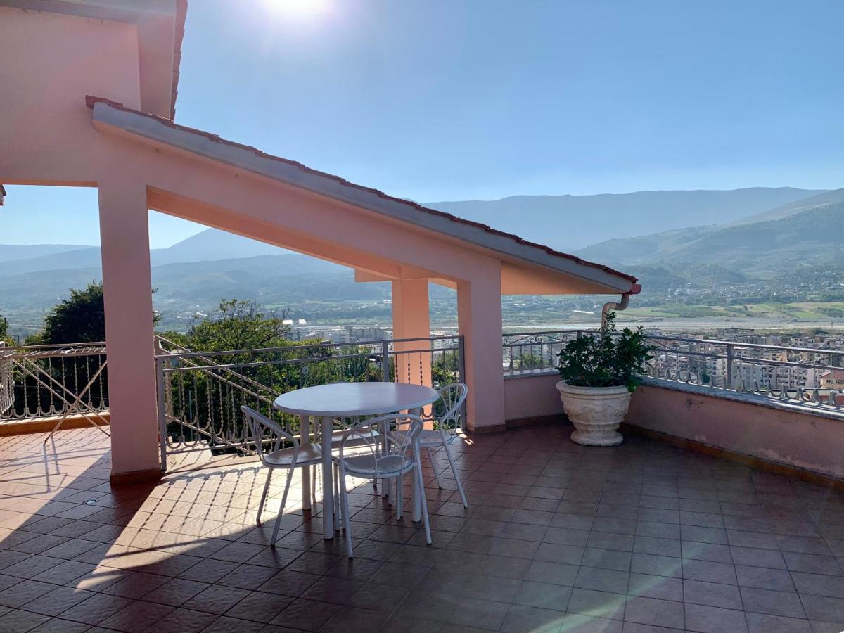 Guesthouse Villa Rosa 베라트 외부 사진