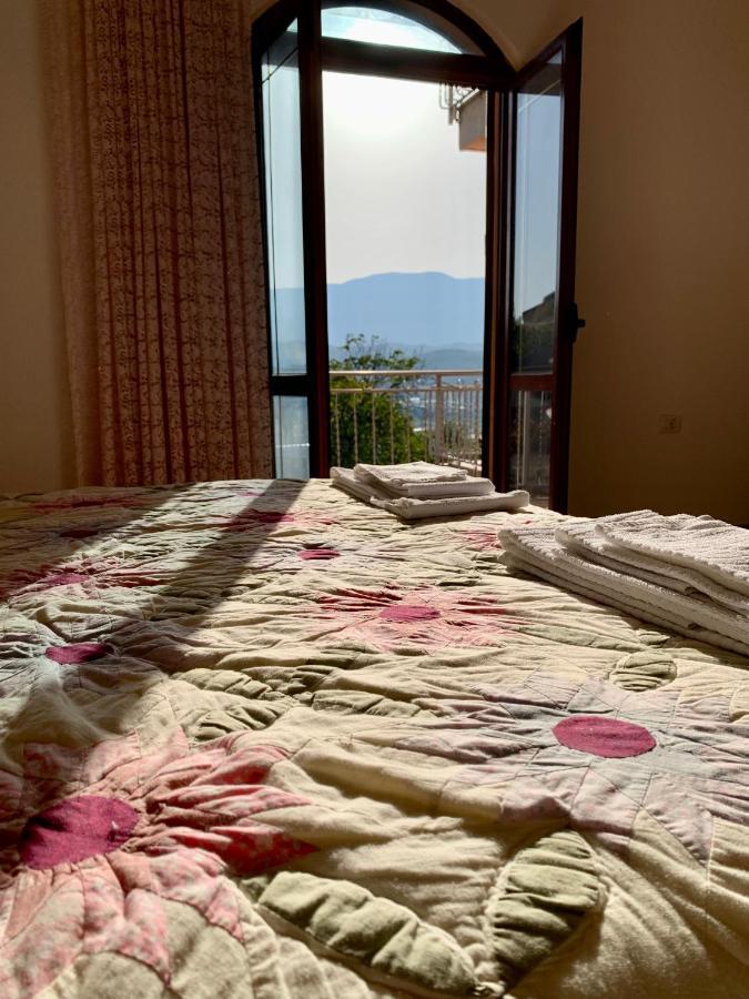Guesthouse Villa Rosa 베라트 외부 사진