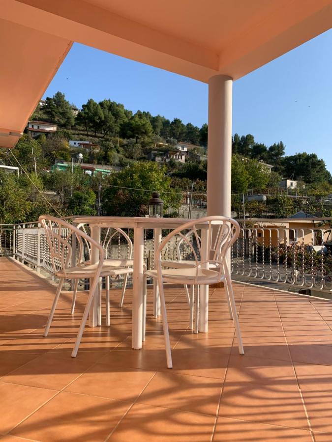 Guesthouse Villa Rosa 베라트 외부 사진