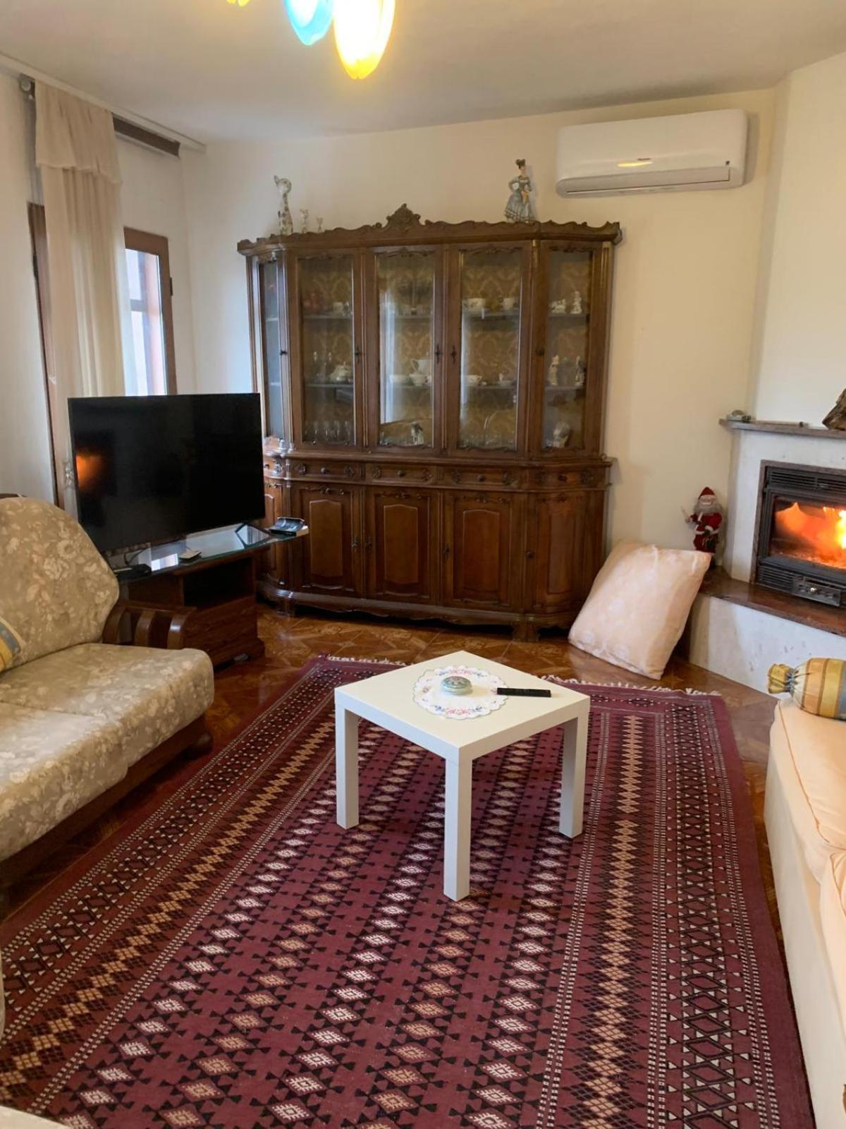 Guesthouse Villa Rosa 베라트 외부 사진