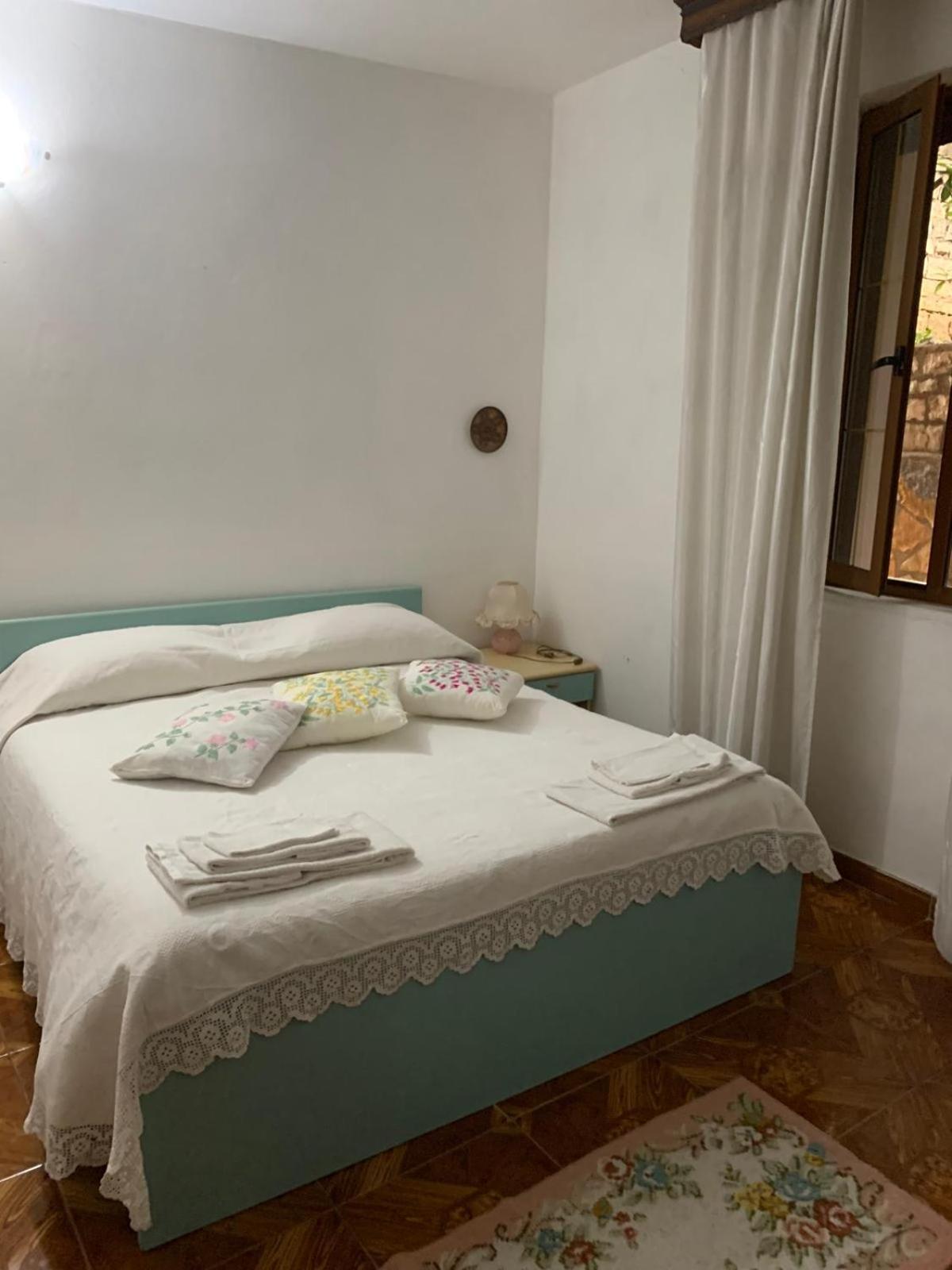 Guesthouse Villa Rosa 베라트 객실 사진